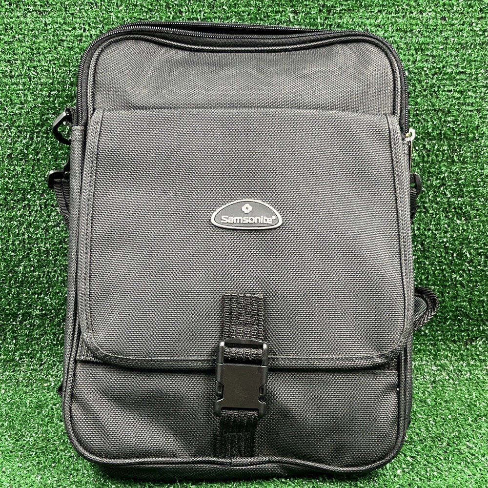 Samsonite Foldable Packable Duffle Travel Carryon Bag Black